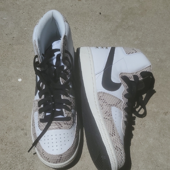 Nike High-Top Sneakers with Snakeskin Accents - Picture 1 of 5